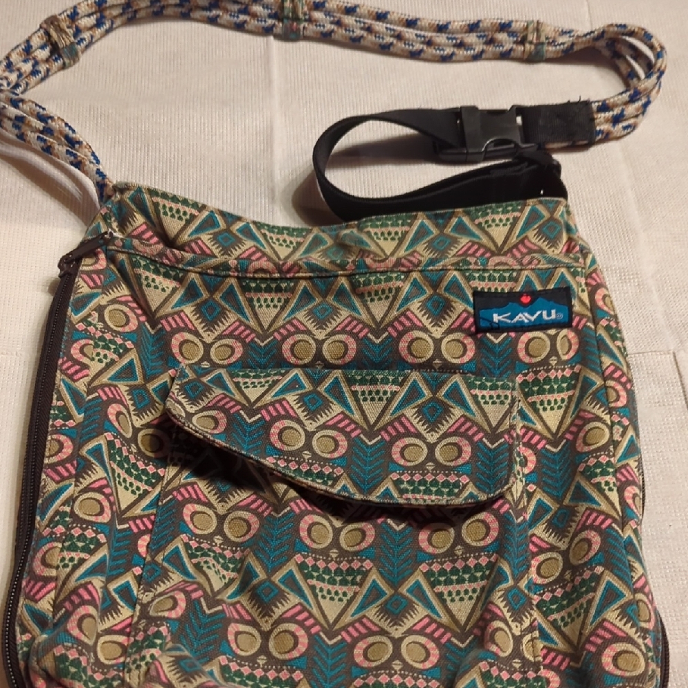 KAVU Women's Patterned Crossbody Bag - Multicolor